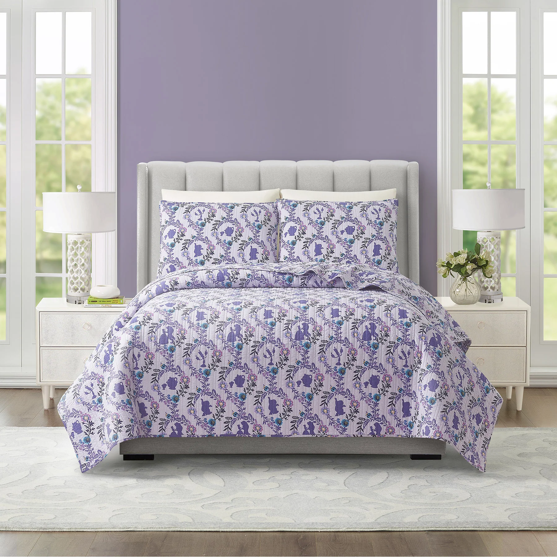 Belle Floral Cameos Quilt Set. Twin